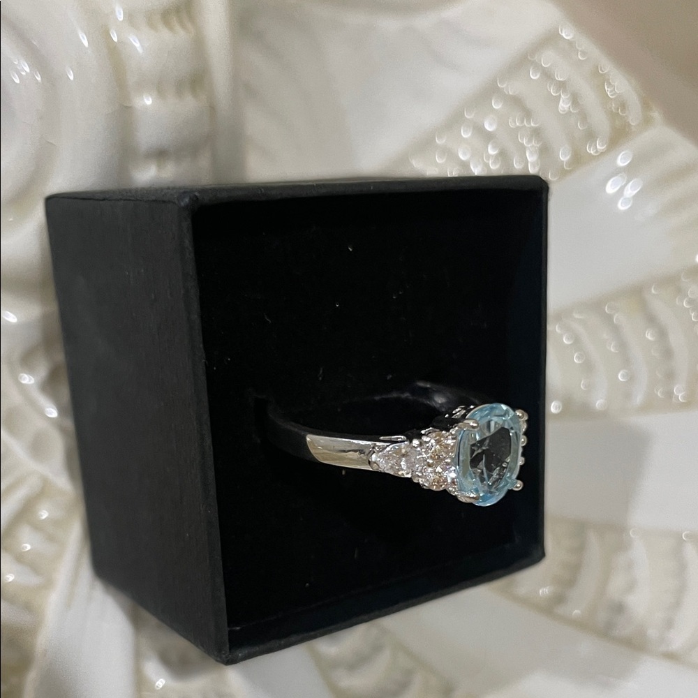 Gold Coast Silver Ring With Aquamarine Stone